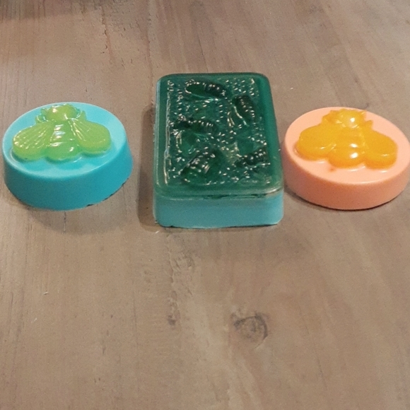 2/$20 Unisex Handcrafted Sugar Cookie Soap - Picture 2 of 2